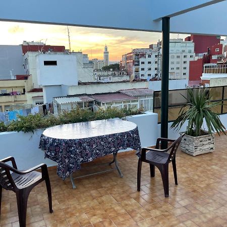Appartement Centre-Ville Avec Piscine Pour Enfants Tanger Exterior foto