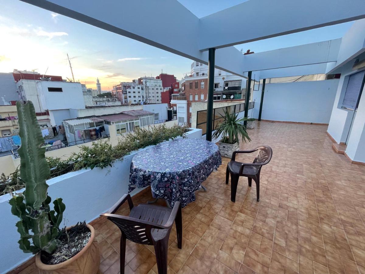 Appartement Centre-Ville Avec Piscine Pour Enfants Tanger Exterior foto